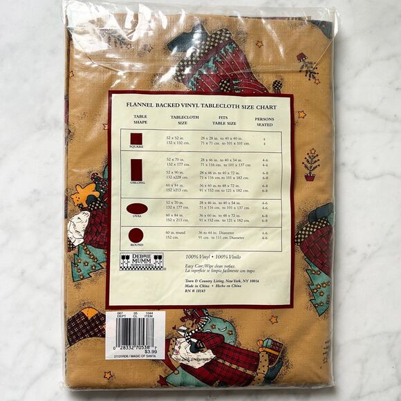 Debbie Mumm Tablecloth Christmas Magic of Santa Vinyl Flannel Backed 60" Round - Picture 4 of 4
